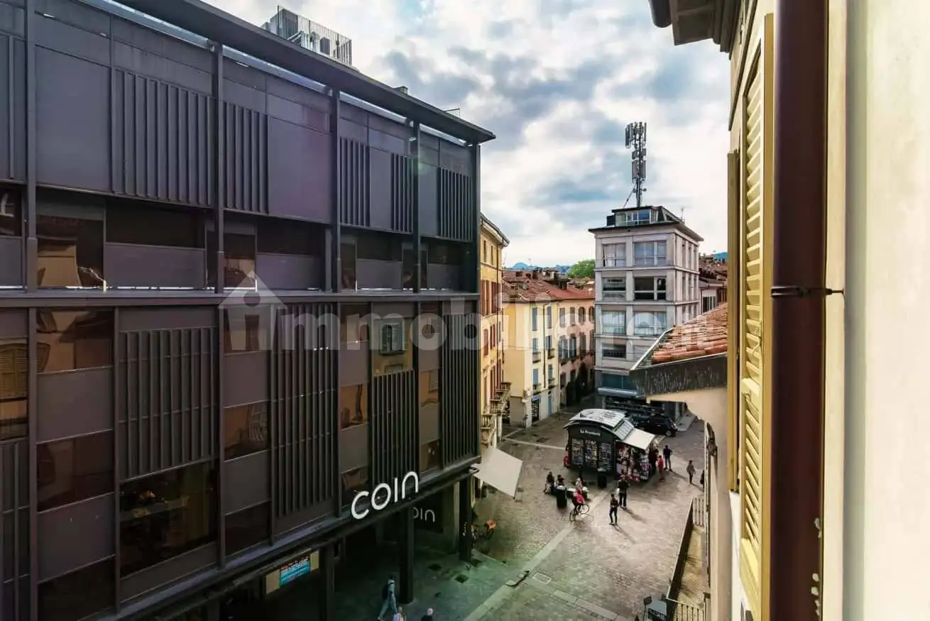 Trilocale via Pietro Boldoni, Centro Storico, Como - foto 5