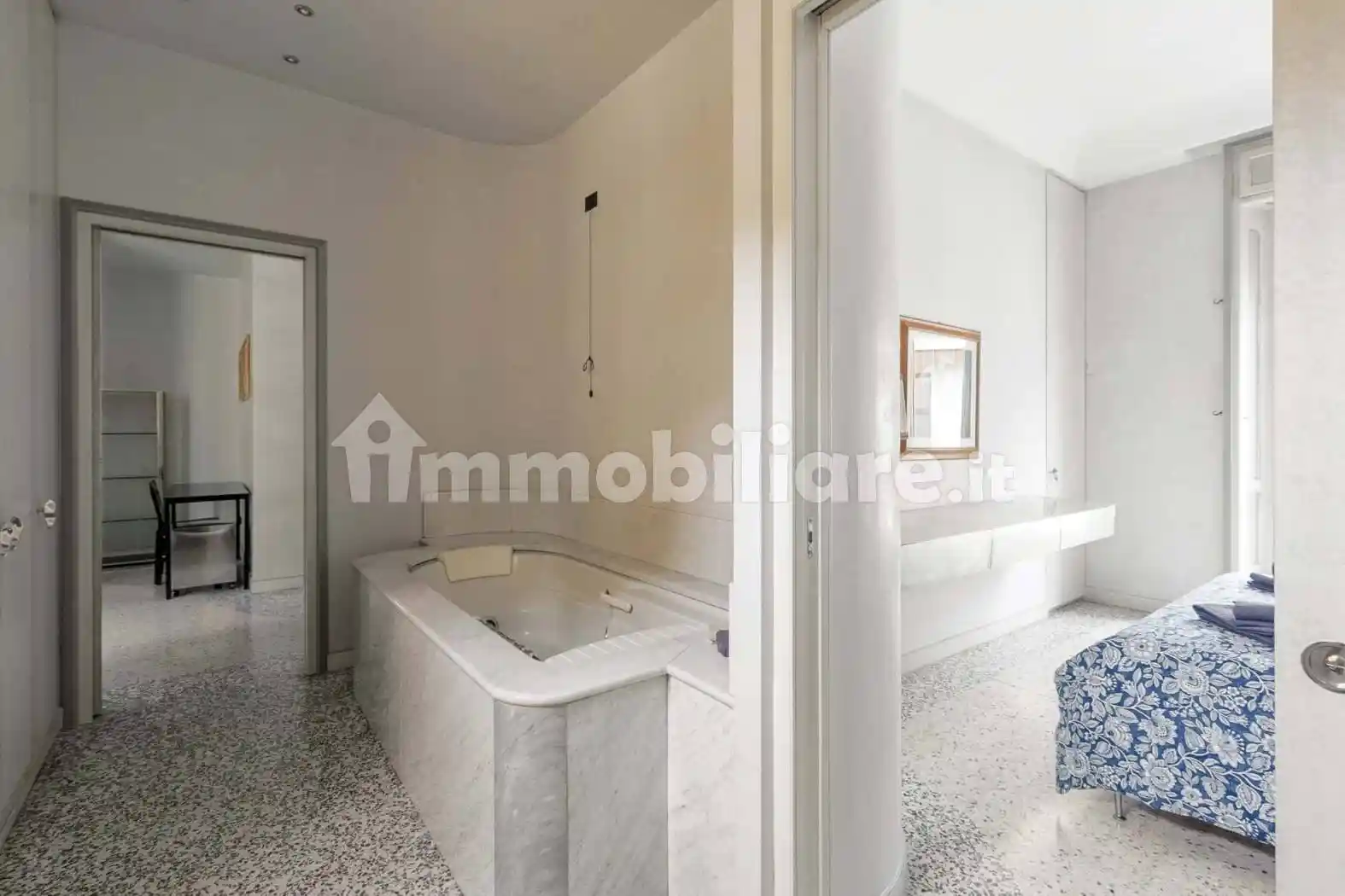 Bilocale via della Signora, Borgogna - Largo Augusto, Milano - foto 5