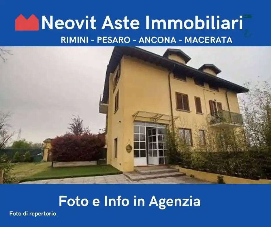 Villa in vendita a Vallefoglia