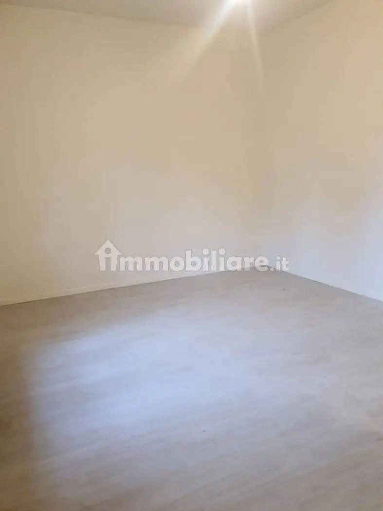 Trilocale via Stanislao Solari, Villetta, Parma - foto 4