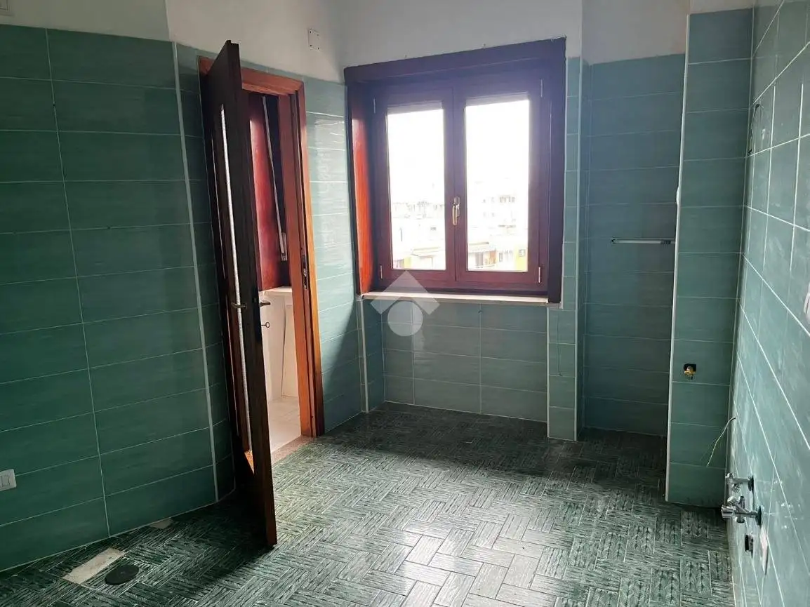 Trilocale viale colli aminei 50, Colli Aminei - Capodimonte, Napoli - foto 4