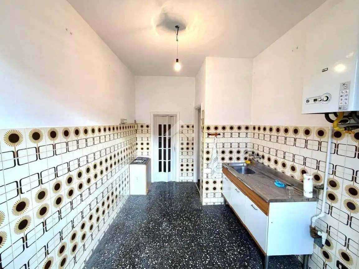 Trilocale via alla Stazione di Rivarolo 12, Rivarolo, Genova - foto 3