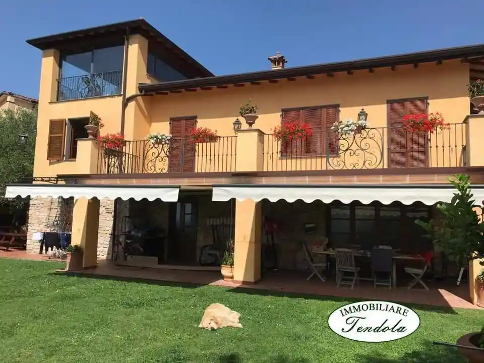 Villa in vendita a Fosdinovo