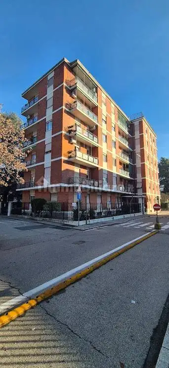 Appartamento in vendita a Villasanta