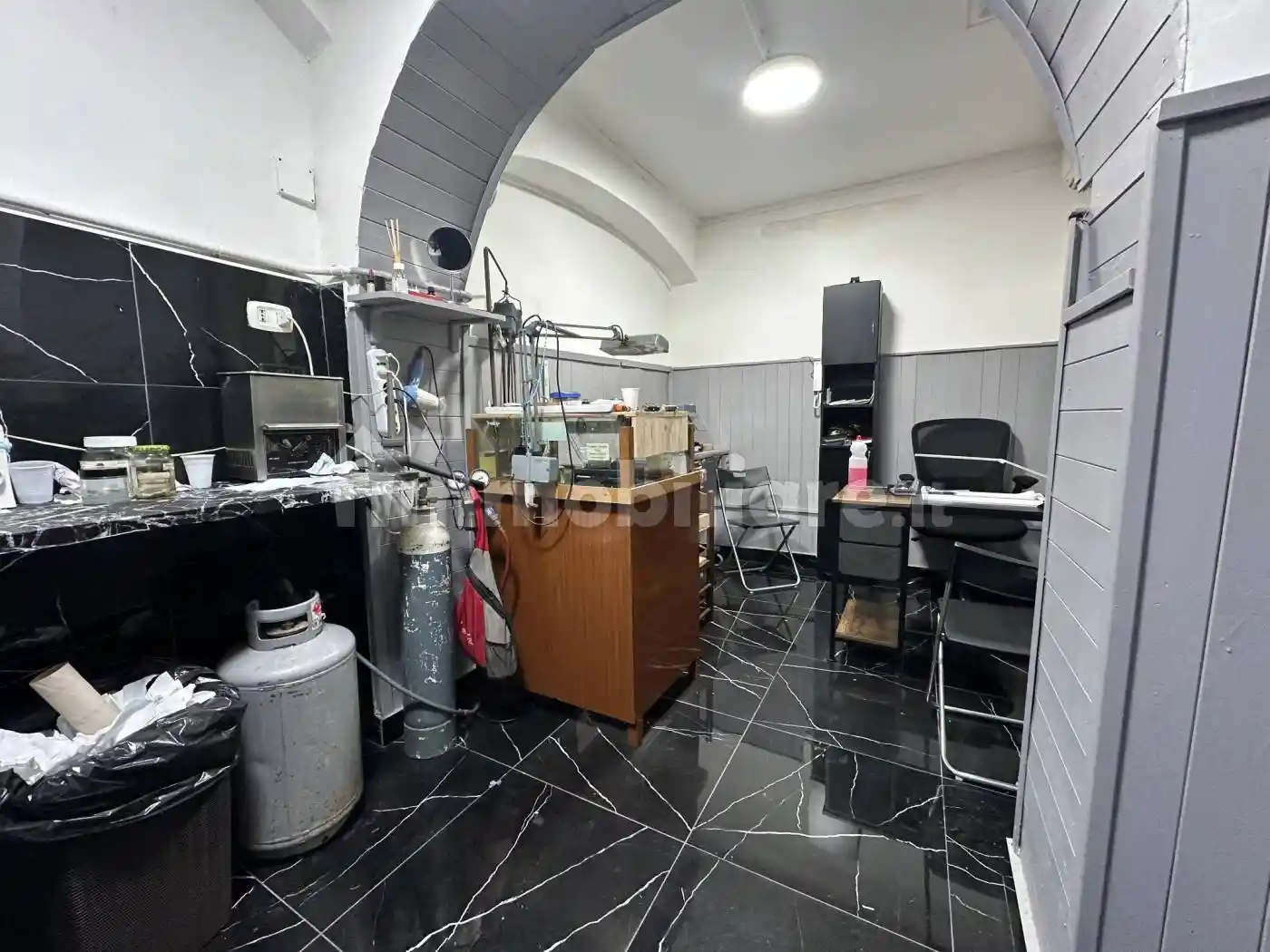 Monolocale via Carlo Troya 23, Borgo Orefici, Napoli - foto 3