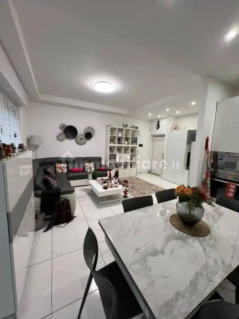 Trilocale via Angelo Inganni 34, Lorenteggio, Milano - foto 4