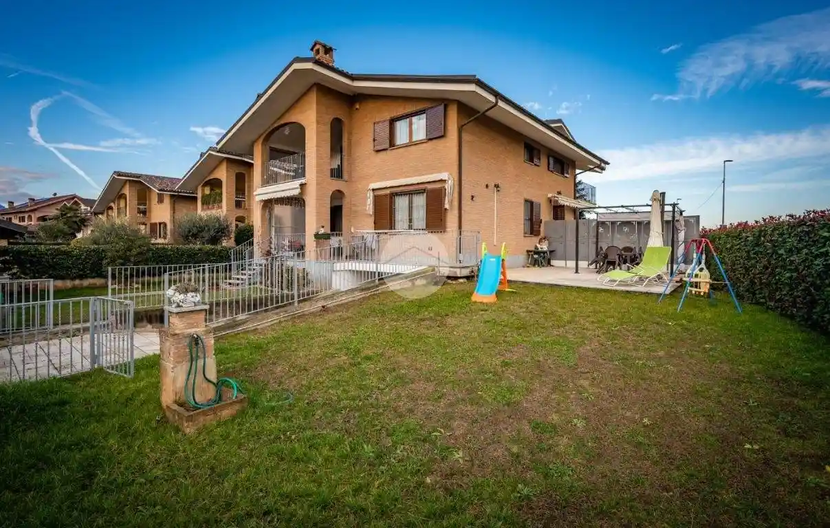 Villa bifamiliare via Caduti della Marsaglia 2, Volvera - foto 2