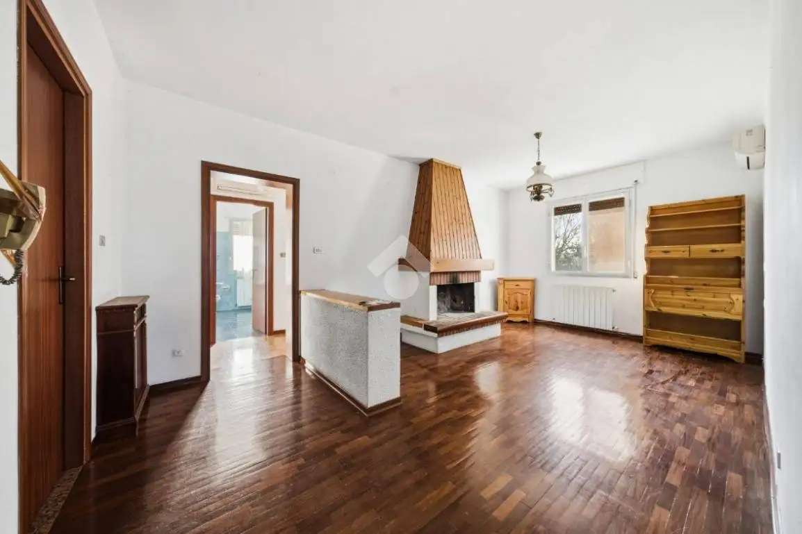 Quadrilocale via Giovannini 44, Centro, Baricella - foto 2