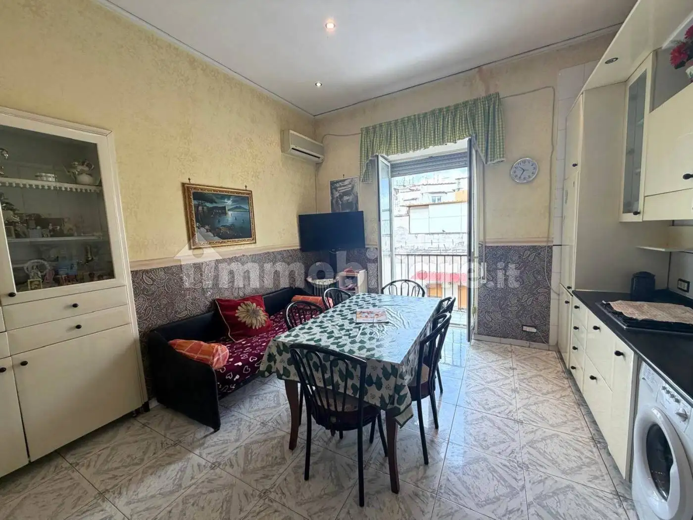 Bilocale piazzetta Sant'Arcangelo a Baiano, Tribunali, Napoli - foto 3