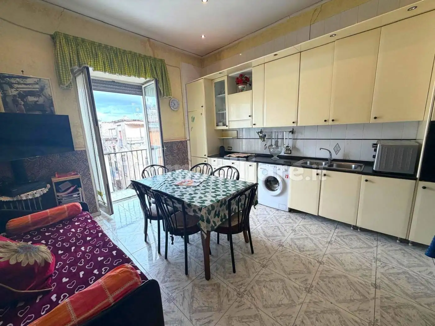 Bilocale piazzetta Sant'Arcangelo a Baiano, Tribunali, Napoli - foto 4