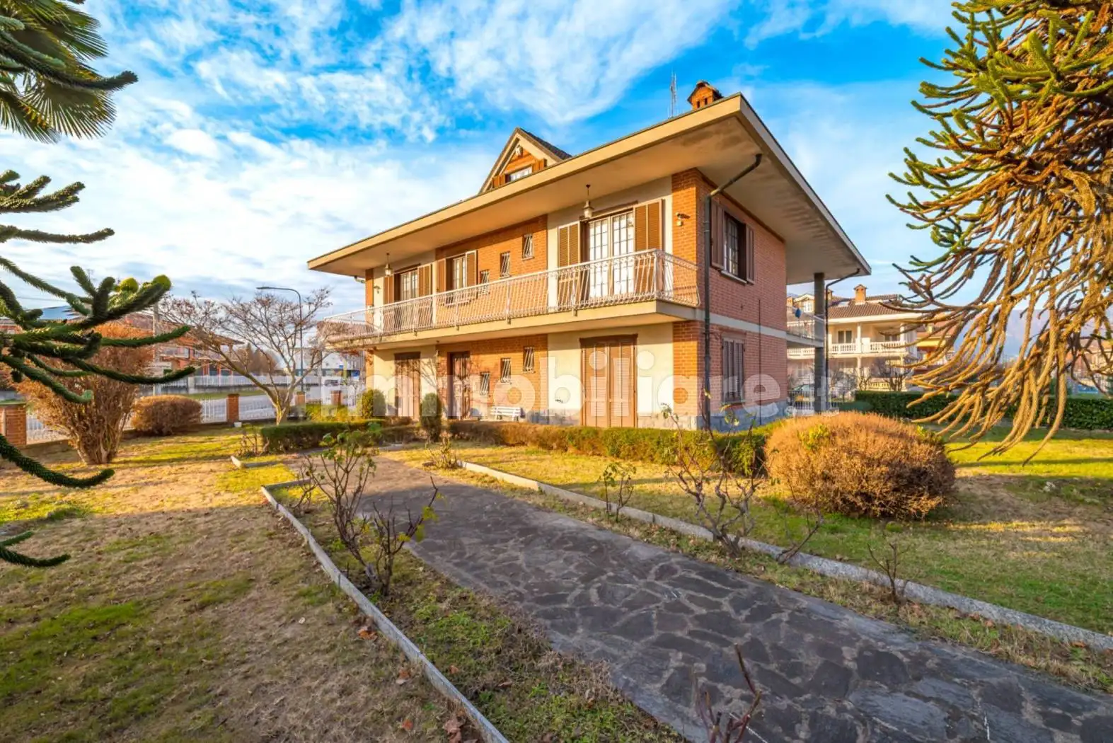 Villa in vendita a Dronero