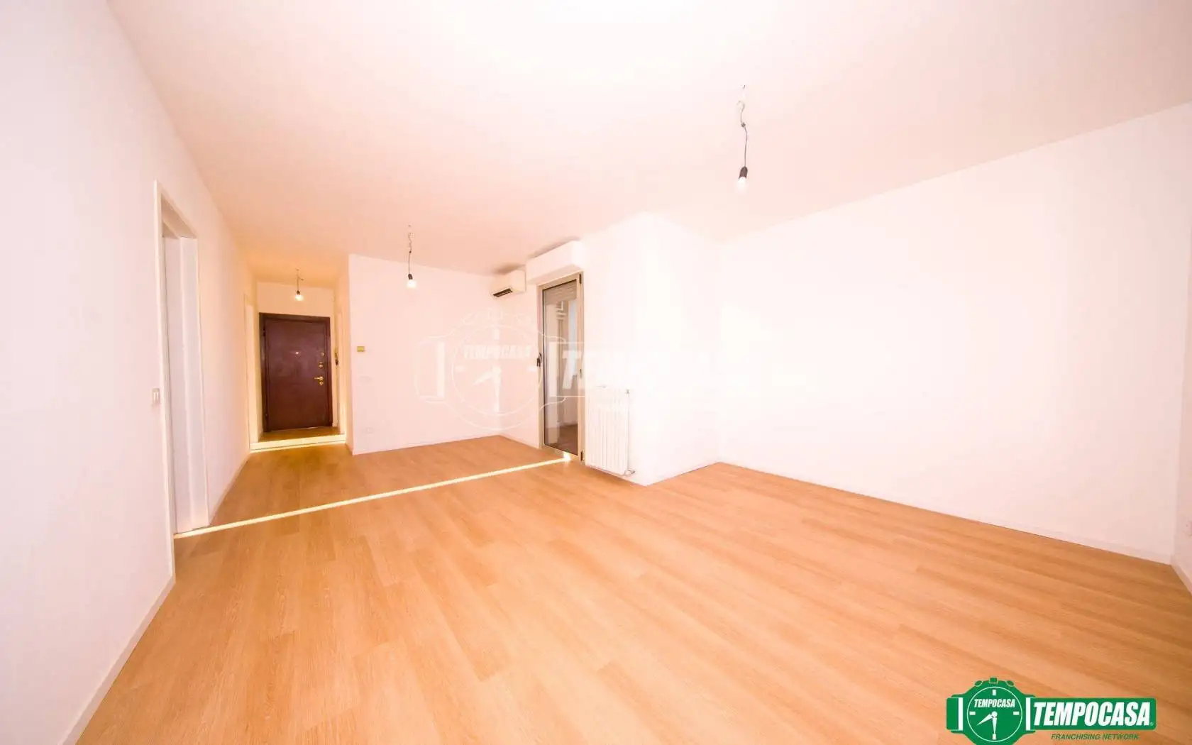 Trilocale via XXIV Maggio 47, Centro, Arona - foto 3