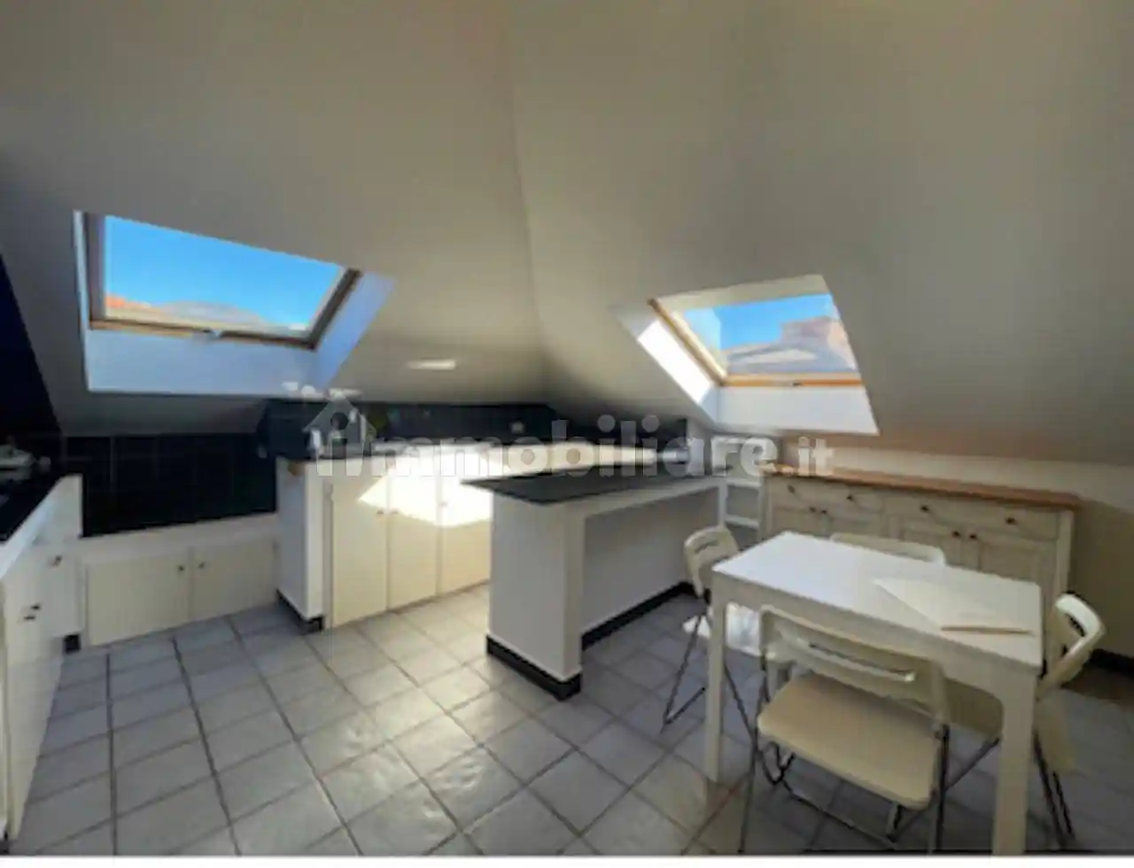 Mansarda via Privata Romana, Via Roma, Borgo Barusso, Alassio - foto 2