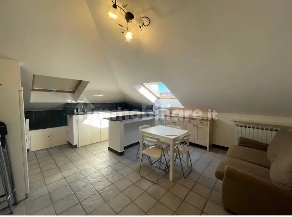 Mansarda via Privata Romana, Via Roma, Borgo Barusso, Alassio - foto 3