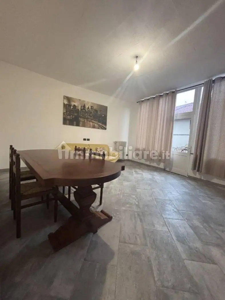 Bilocale buono stato, su più livelli, Centro, Bellinzago Novarese - foto 3