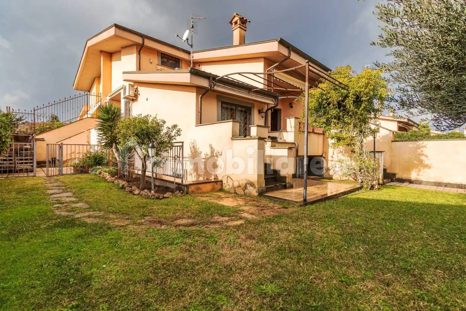 Villa plurifamiliare via Francesco Cilea 15A, Infernetto, Roma - foto 2