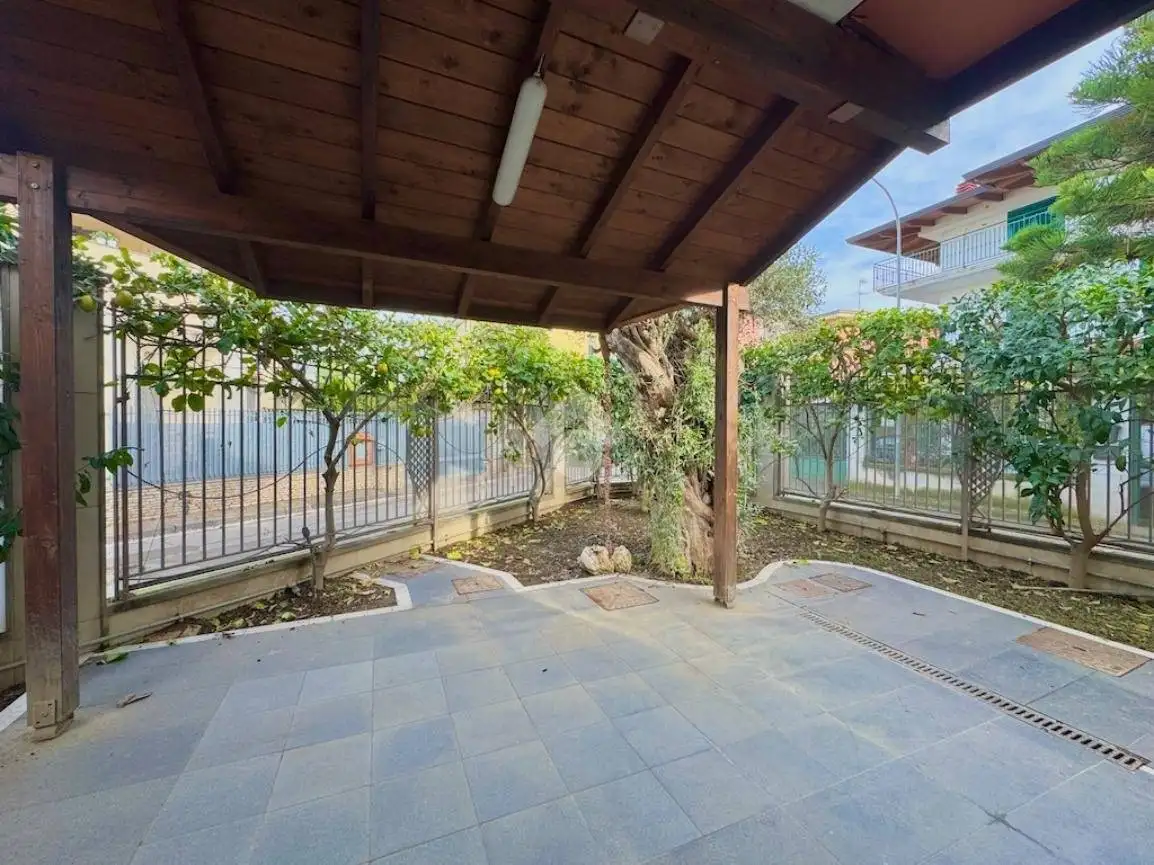 Villa in vendita a Orta di Atella