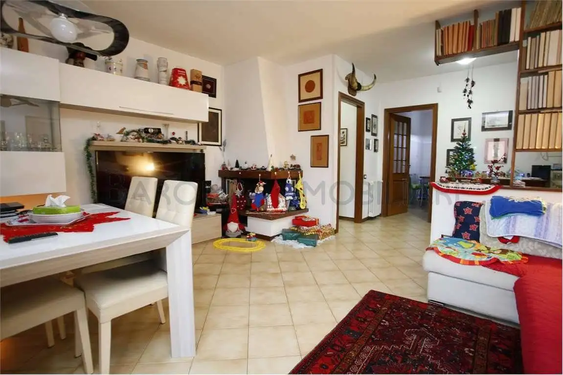 Appartamento in vendita a Carrara