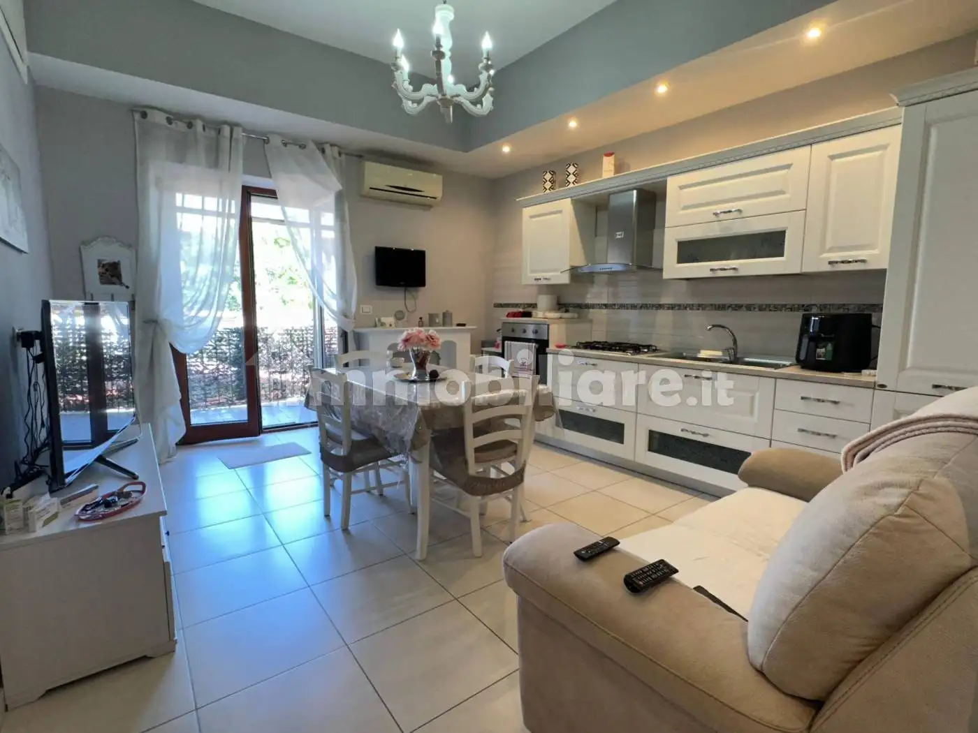 Bilocale via Marco Rocco di Torrepadula 215, Chiaiano, Napoli - foto 2