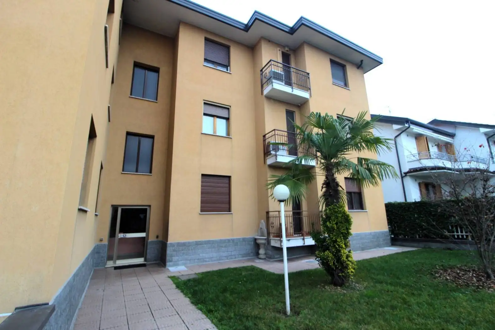 Appartamento in vendita a Bareggio