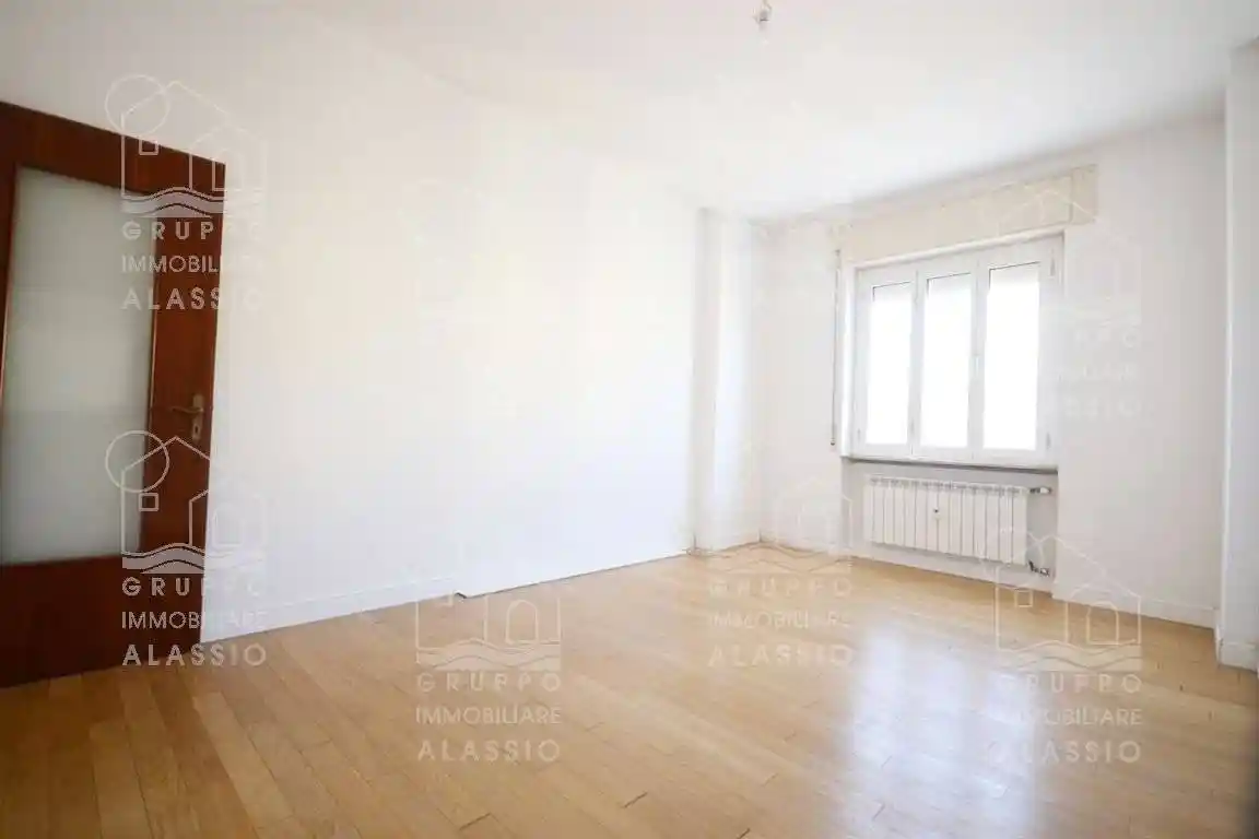 Appartamento via Vittorio Veneto, Centro, Albenga - foto 2