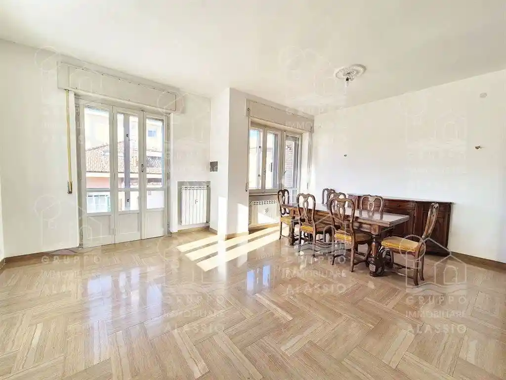 Appartamento via Vittorio Veneto, Centro, Albenga - foto 3