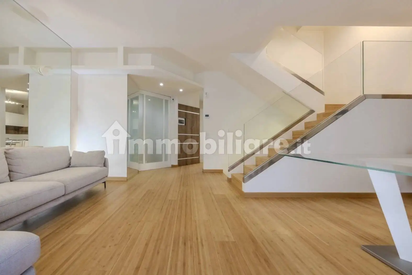 Villa unifamiliare via Giacomo Leopardi, 39, Centro, Arese - foto 5