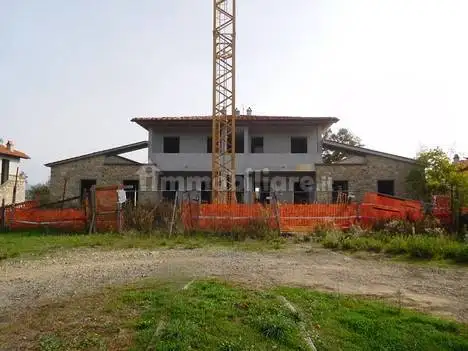 Palazzo - Stabile in asta a Laterina Pergine Valdarno