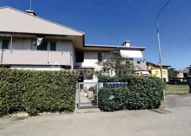 Villa a schiera via Giacomo Matteotti 94, Centro, Villafranca Padovana - foto 2