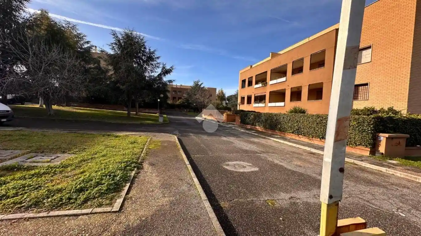 Quadrilocale via Vincenzo petra 48, Dragona, Roma - foto 2