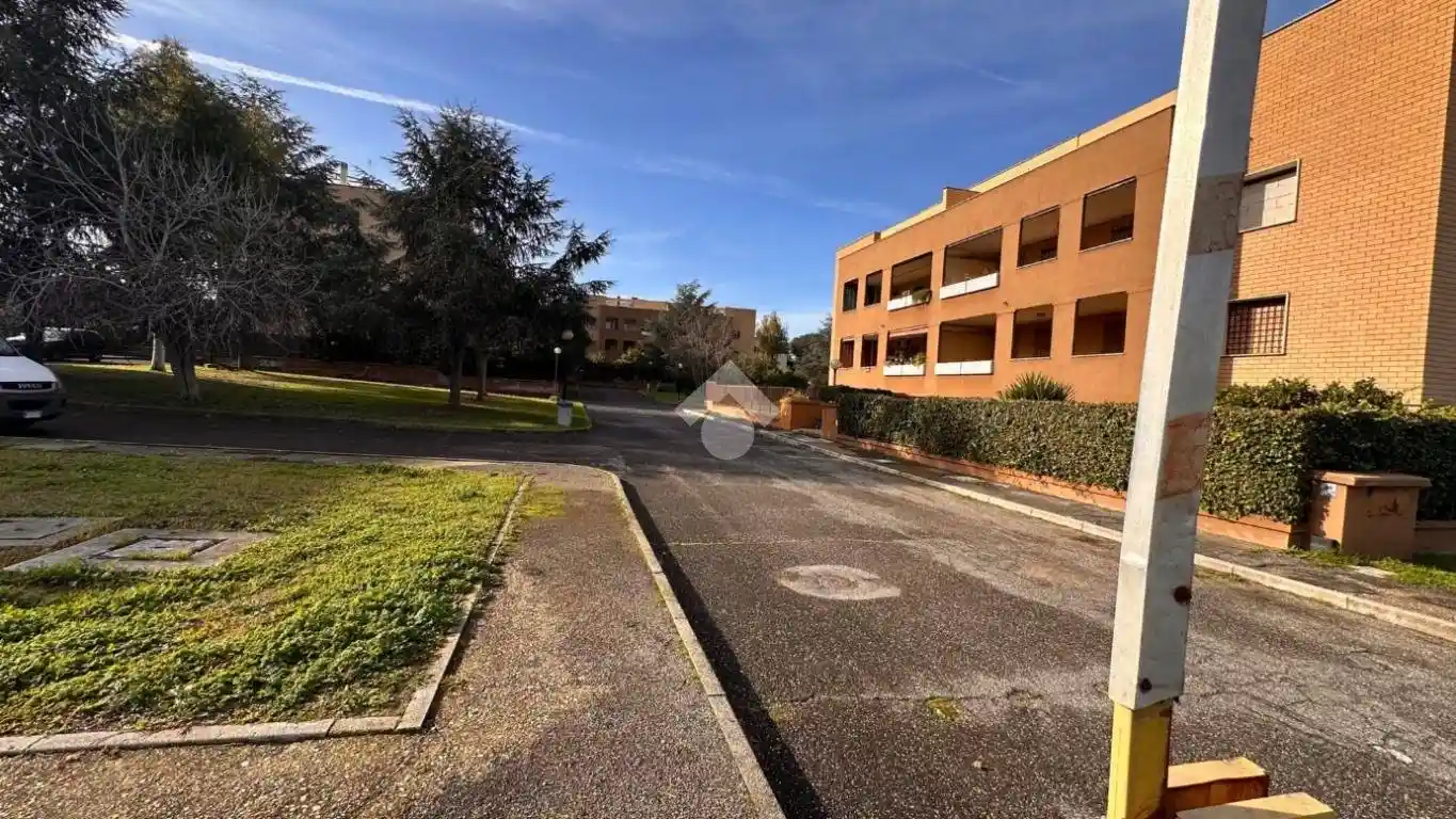 Quadrilocale via Vincenzo petra 48, Dragona, Roma - foto 4