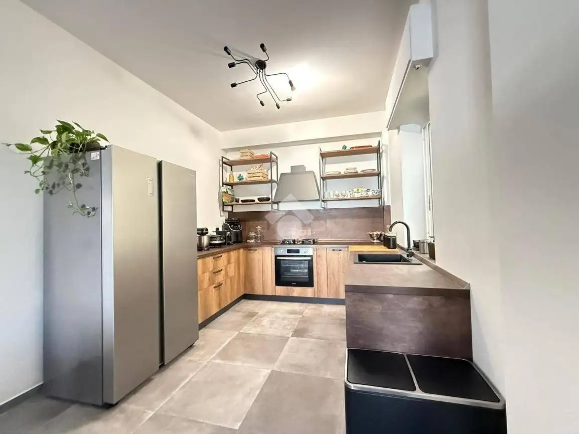 Trilocale via G. Spagnolio, Centro Storico, Reggio Calabria - foto 2