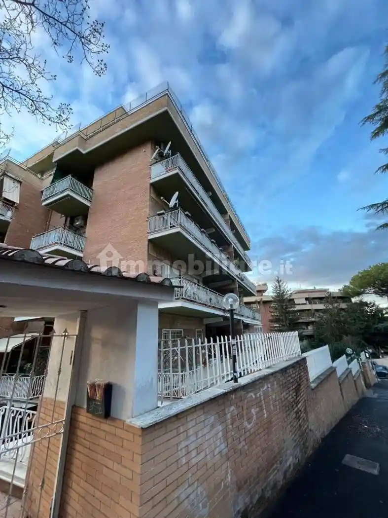 Trilocale via Vincenzo Tomassini, Torrevecchia, Roma - foto 3