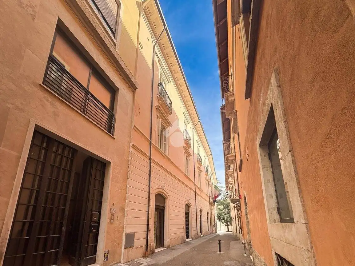 Monolocale via Simonetto 8, Duomo - Fontana Luminosa, L'Aquila - foto 2