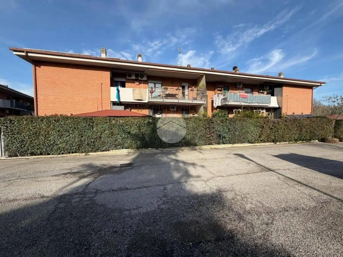 Appartamento in vendita a Fara in Sabina