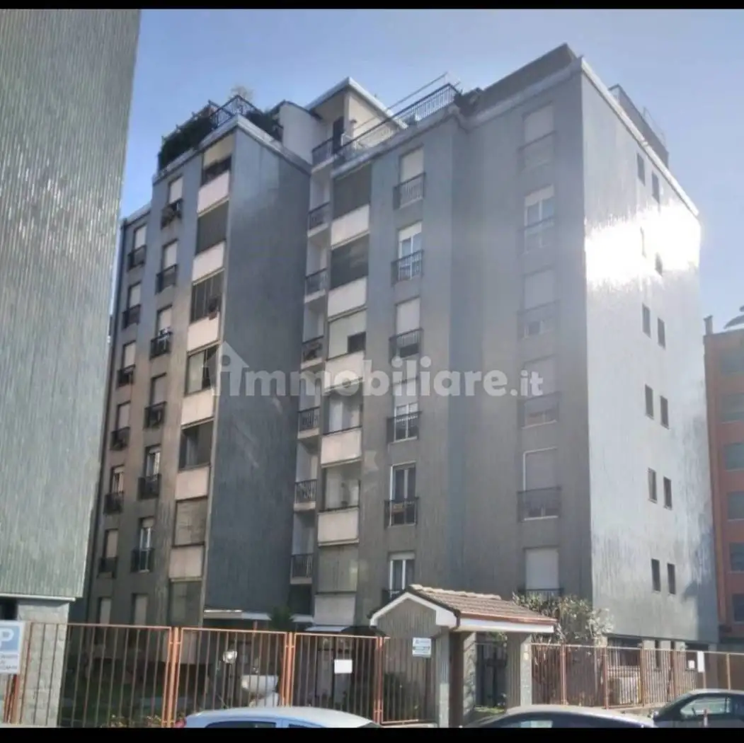 Bilocale via Luigi Pirandello 21, Rondinella - Stazione, Sesto San Giovanni - foto 2