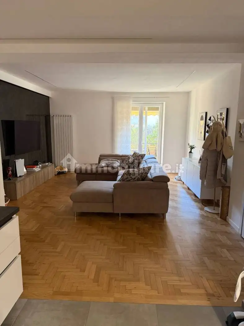 Quadrilocale via dei Barberi, Via dei Mille, Grosseto