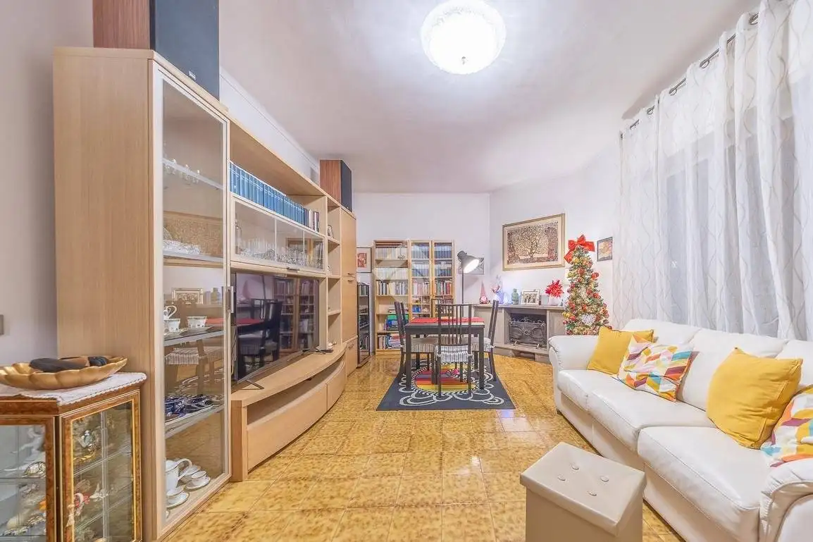 Quadrilocale piazza Palmiro Togliatti 1, Santa Maria delle Mole, Marino - foto 3