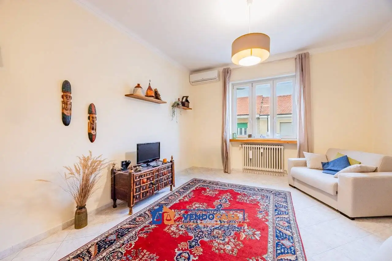 Trilocale via Des Geneys 27, Centro, Pinerolo - foto 2