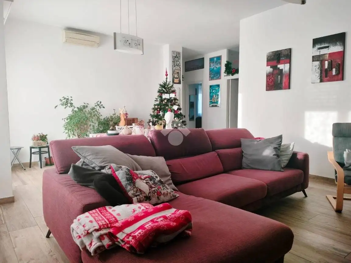 Quadrilocale via Silvio Pellico 1, Centro, Cesano Boscone - foto 3