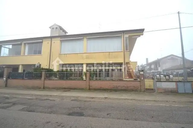 Villa in vendita a Comacchio