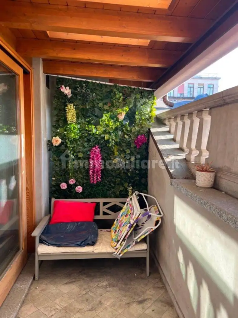 Attico via Giacomo Leopardi 1, Centro, Varese - foto 4