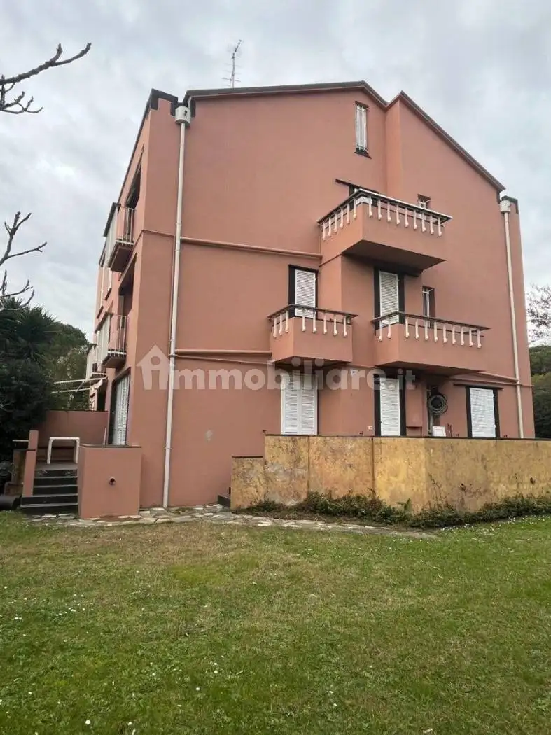 Trilocale via della Pineta 58, Pineta, Arenzano - foto 2