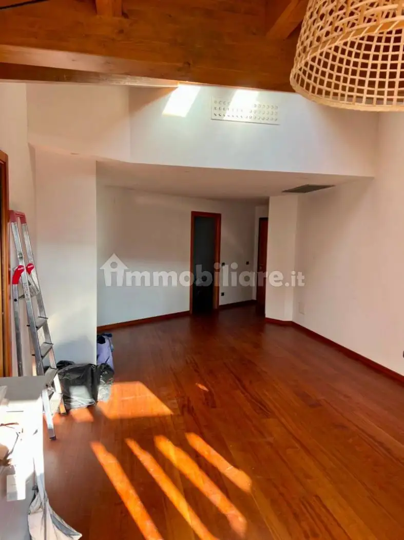 Attico via Giacomo Leopardi 1, Centro, Varese - foto 4