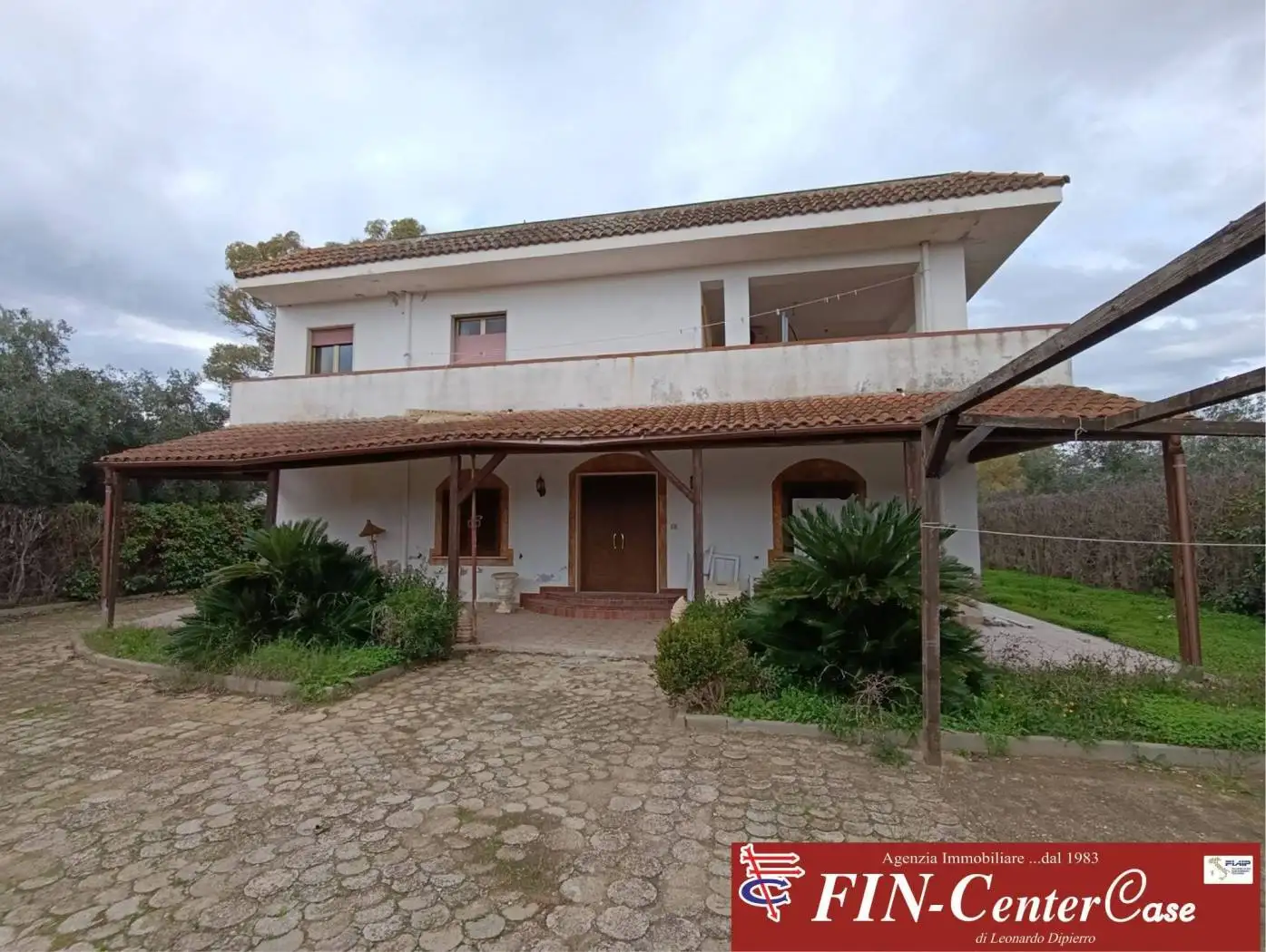 Palazzo - Edificio in vendita a Bernalda