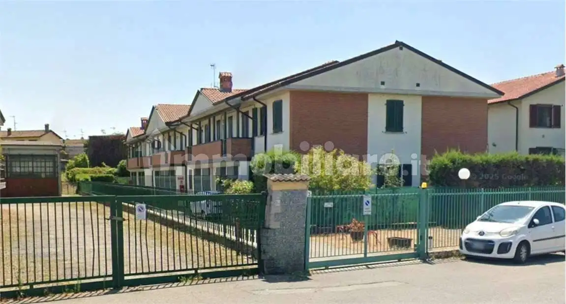 Appartamento in asta a Lardirago