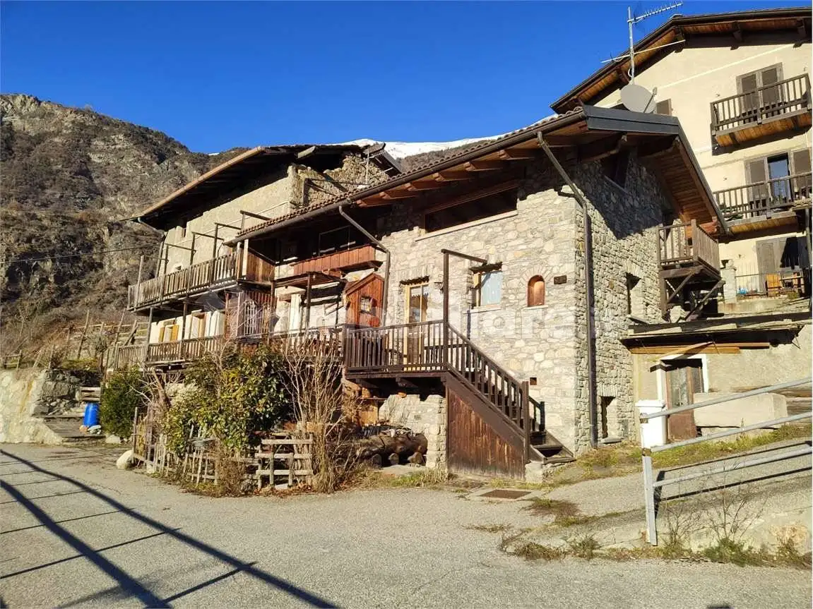 Casa indipendente in vendita a Saint-Vincent