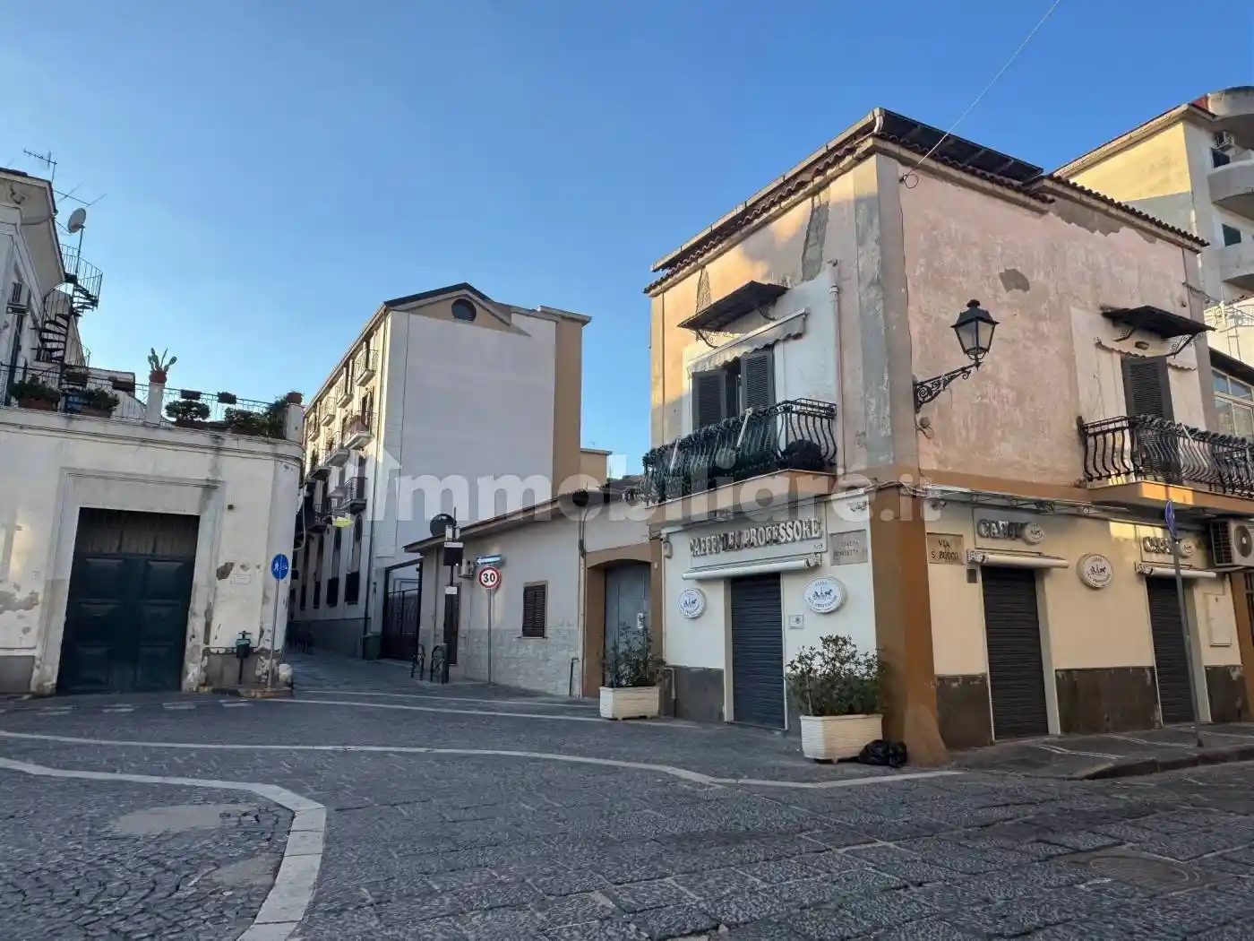 Trilocale via San Rocco 38, Centro, Casoria - foto 2