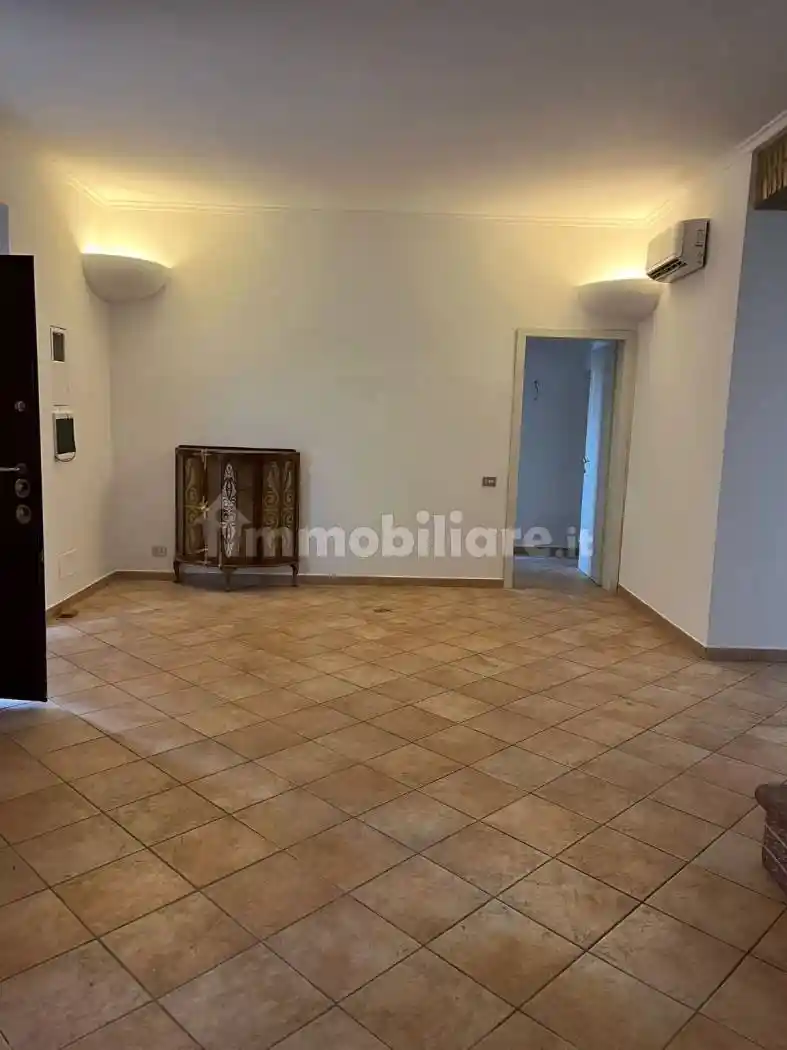 Villa bifamiliare via Nomentana 913, Talenti - Monte Sacro, Roma - foto 2