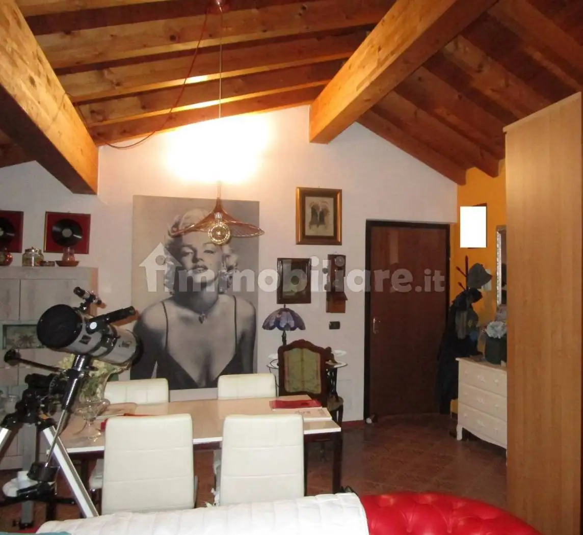 Appartamento in asta a Cornate d'Adda